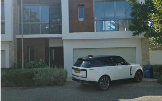 Elegant 3-Bedroom, Townhouse, Al Mouj